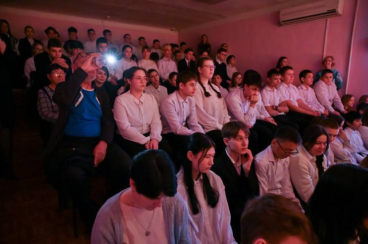 0051-dbd6.jpg 0051-dbd6.jpg