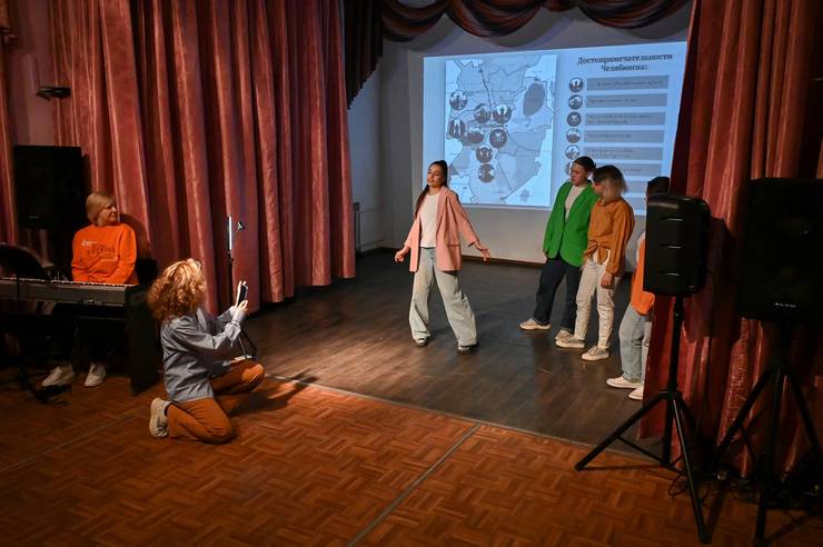 0055-087f.jpg 0055-087f.jpg